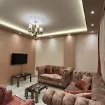 شقه مفروشه فرش فندقى فاخر غرفتين مكيفه بالكامل بجوار فندق راديسون بالقرب من مطار القاهره Fully Furnished Flat In Heliopolis Sheraton District Closed Raddison Blue Hotel And Cairo Airport