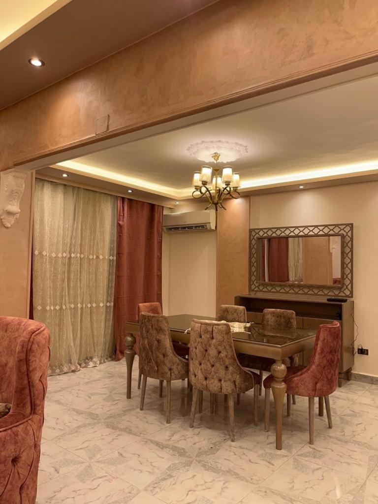 Radisson-adjacent Luxury Furnished Apartment: Airport Proximity * Cairo